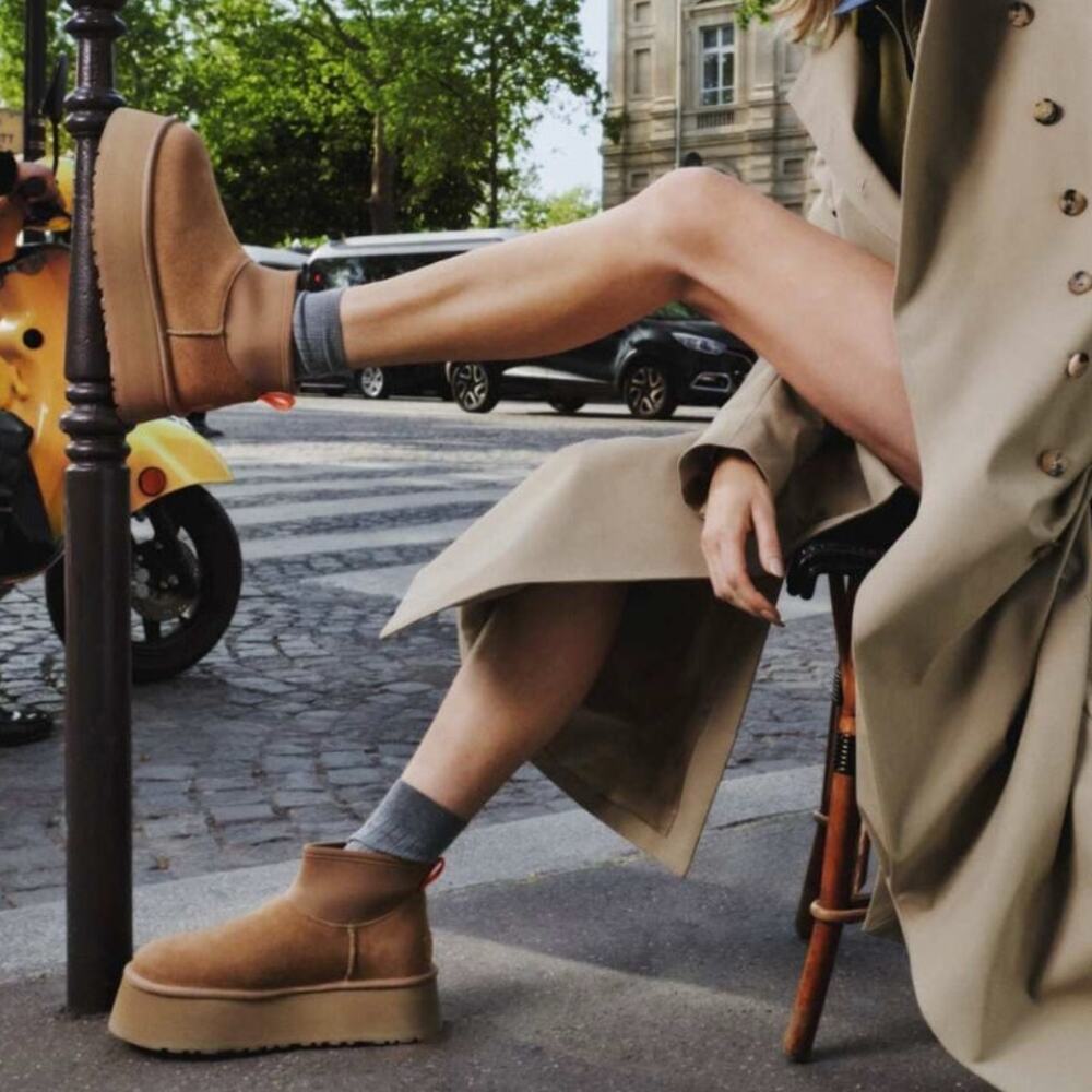 UGG Classic Mini Dipper Platform Boot Chestnut Size 8 NWT